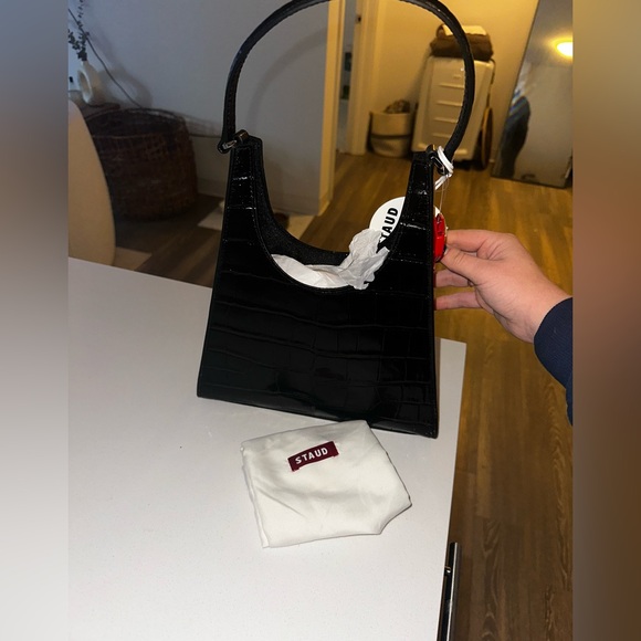 NWT STAUD Rey Shoulder Bag - Picture 3 of 6